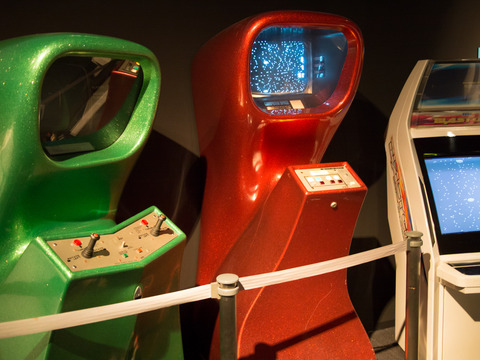 ゲーム『コンピュータースペース』（1971年／ナッチング・アソシエーツ）の筐体画像